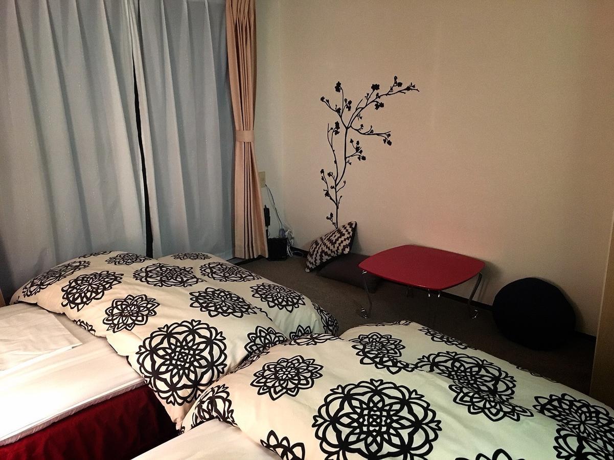 Guest House Hokorobi Fukuoka  Esterno foto