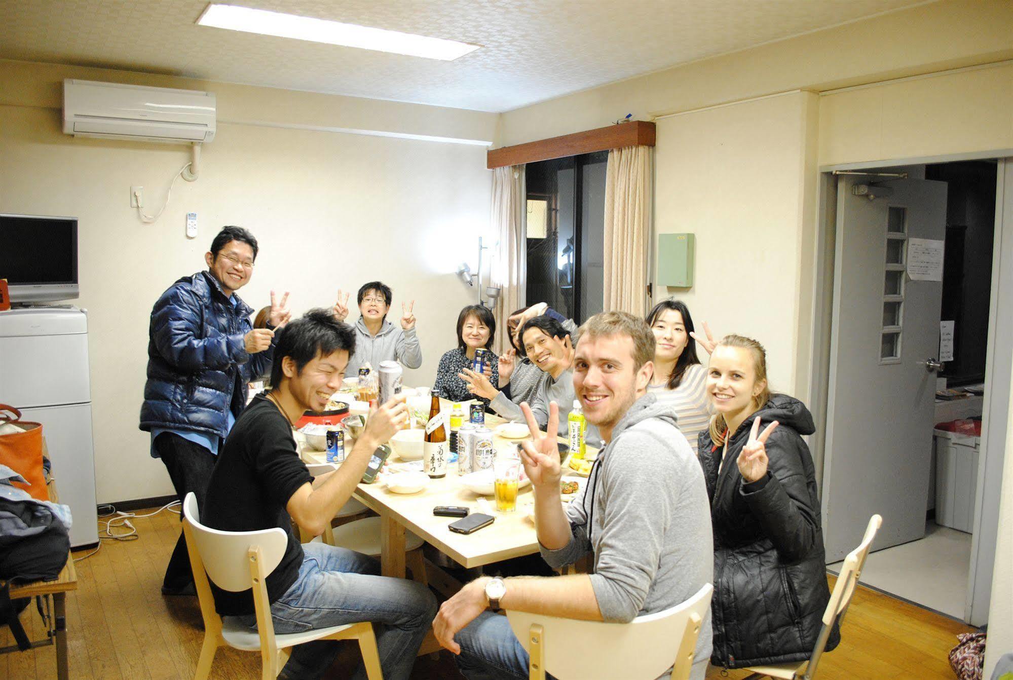 Guest House Hokorobi Fukuoka  Esterno foto